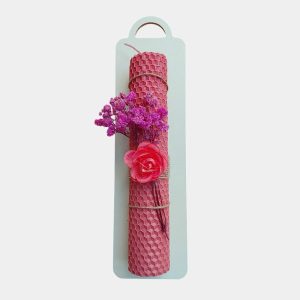 Λαμπάδα μελισσοκέρι ροζ, διακοσμημένη με αποξηραμένα λουλούδια